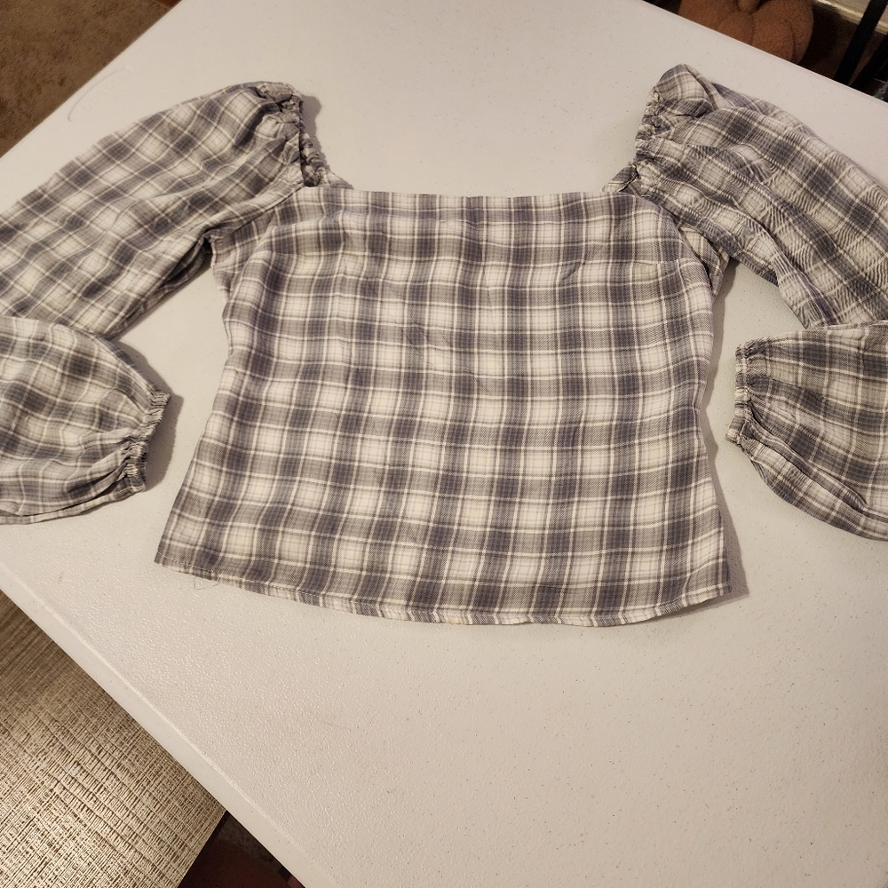 Plaid Puff Sleeve Top